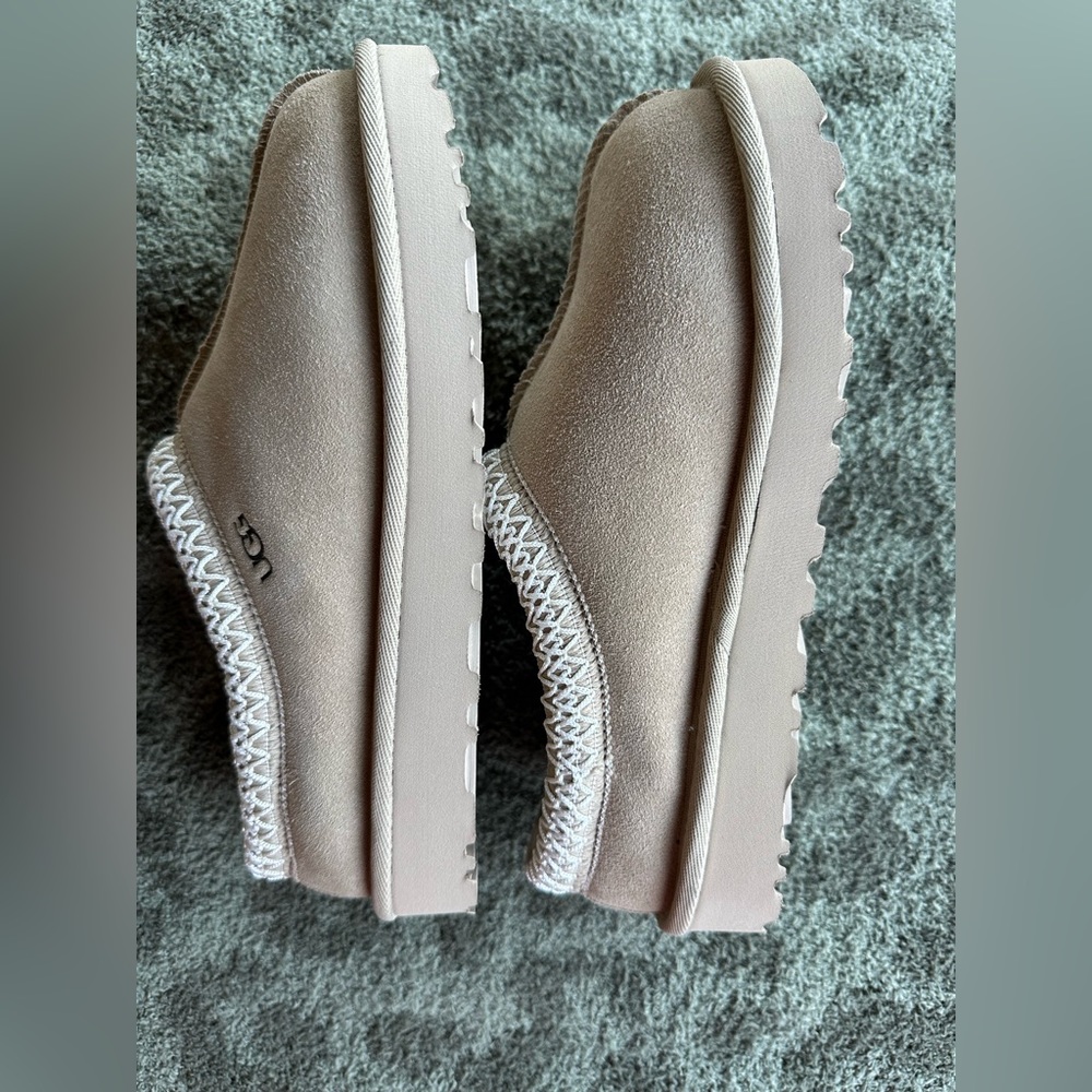 UGG Tasman Slipper